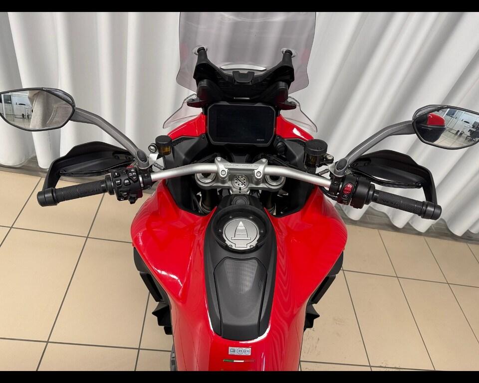MULTISTRADA V4