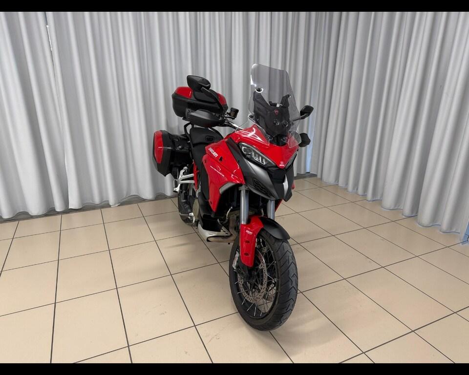 MULTISTRADA V4