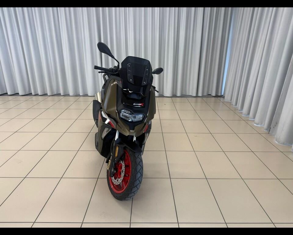 C 400 X
