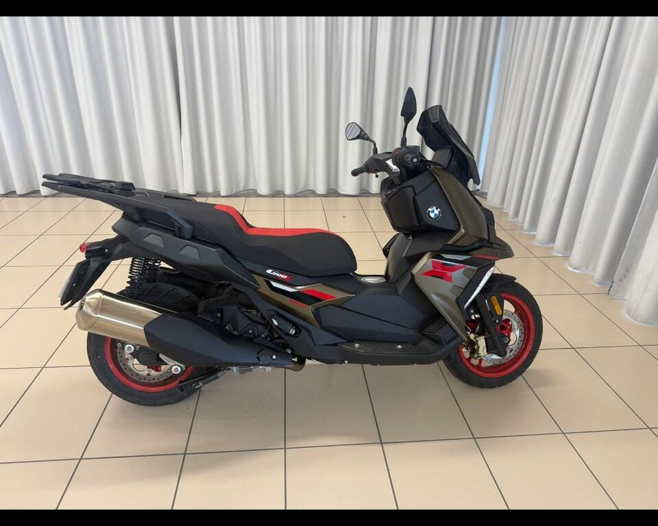 C 400 X