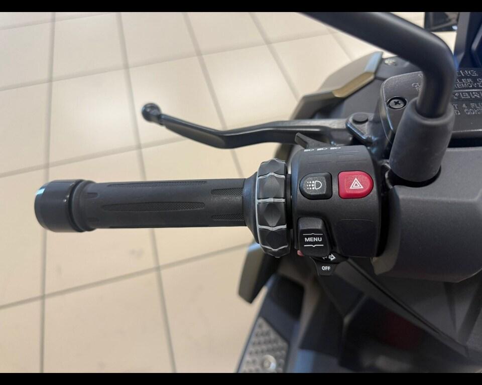 C 400 X