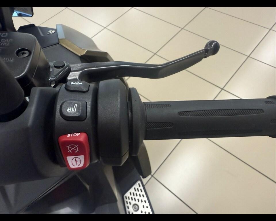 C 400 X