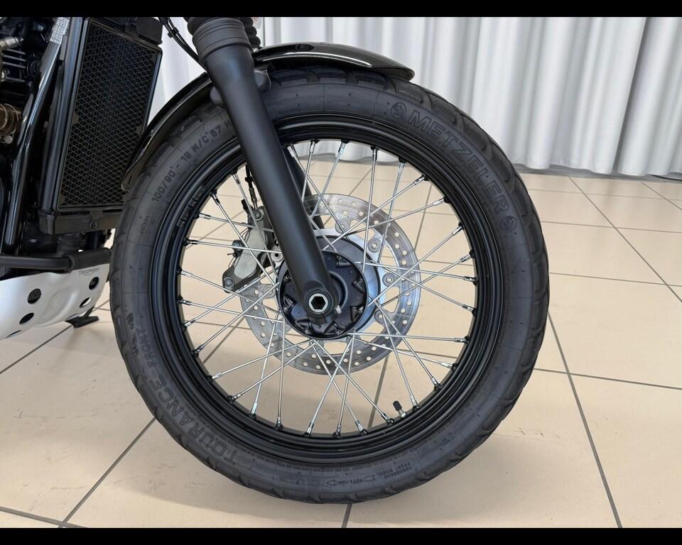 SCRAMBLER 900