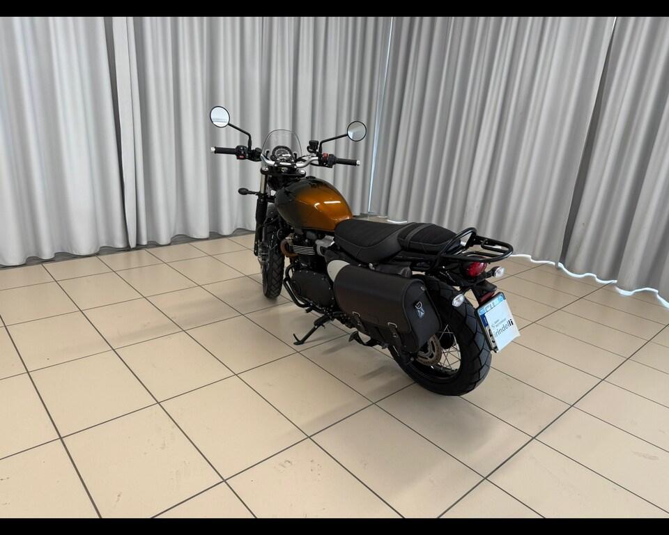SCRAMBLER 900