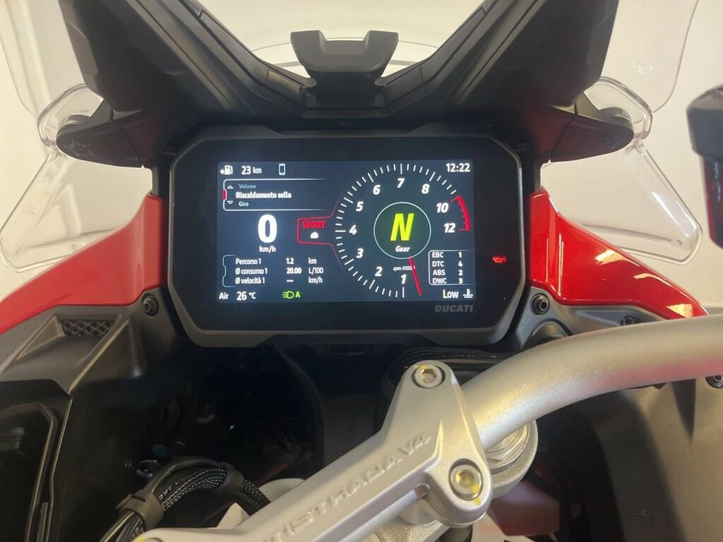 MULTISTRADA V4