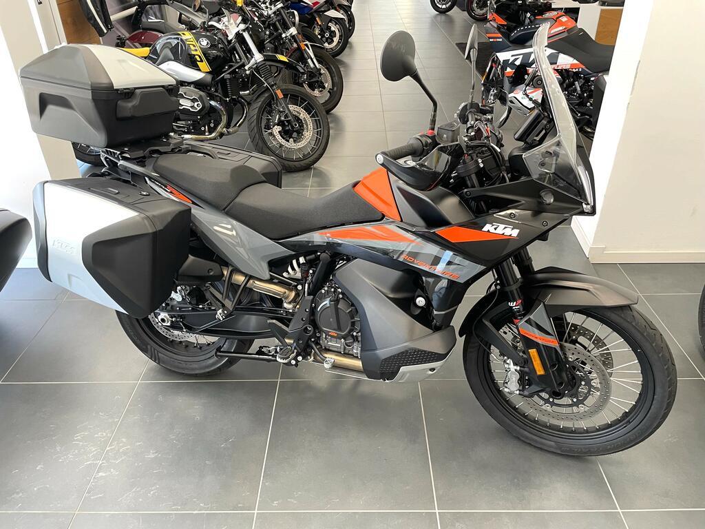 890 ADVENTURE