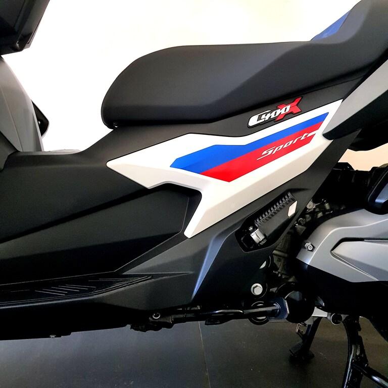 C 400 X