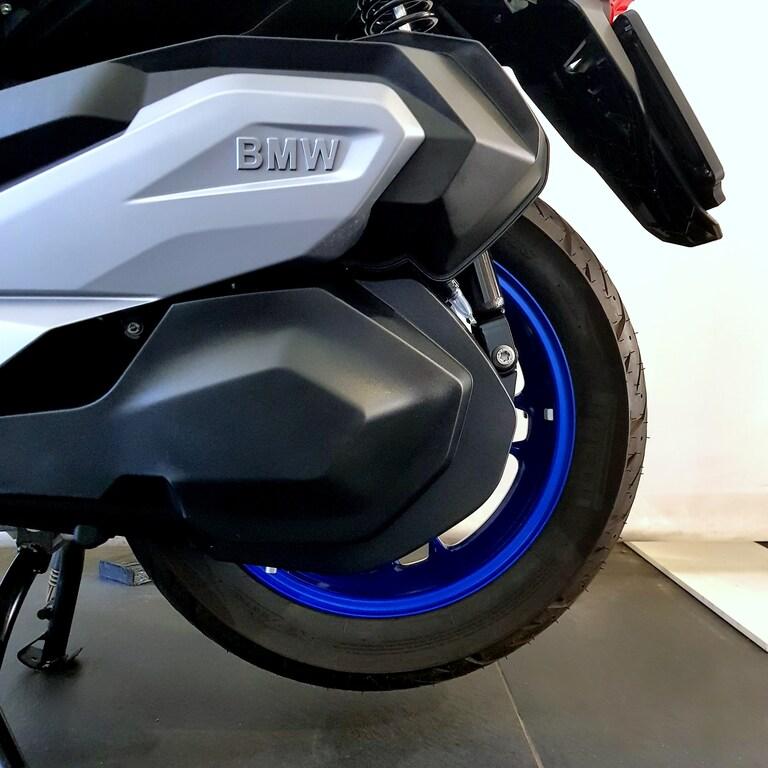 C 400 X