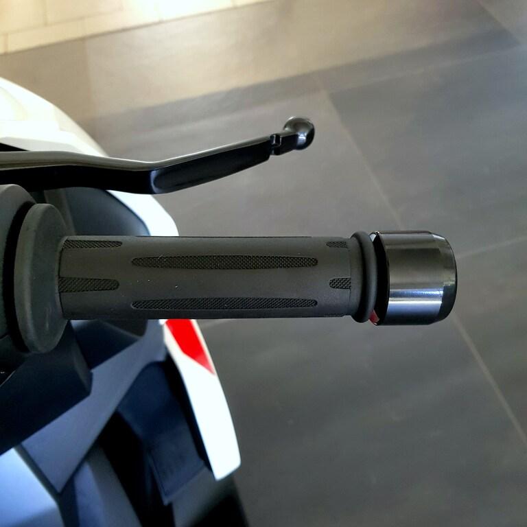 C 400 X