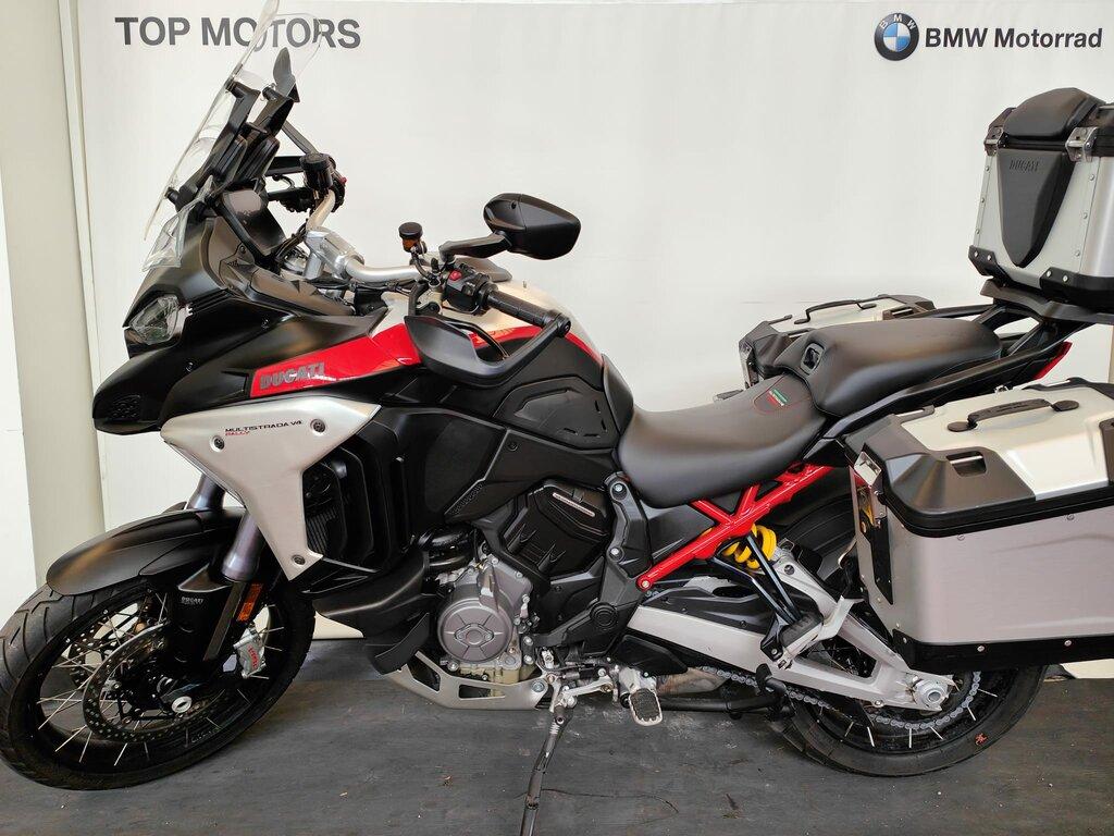 MULTISTRADA V4