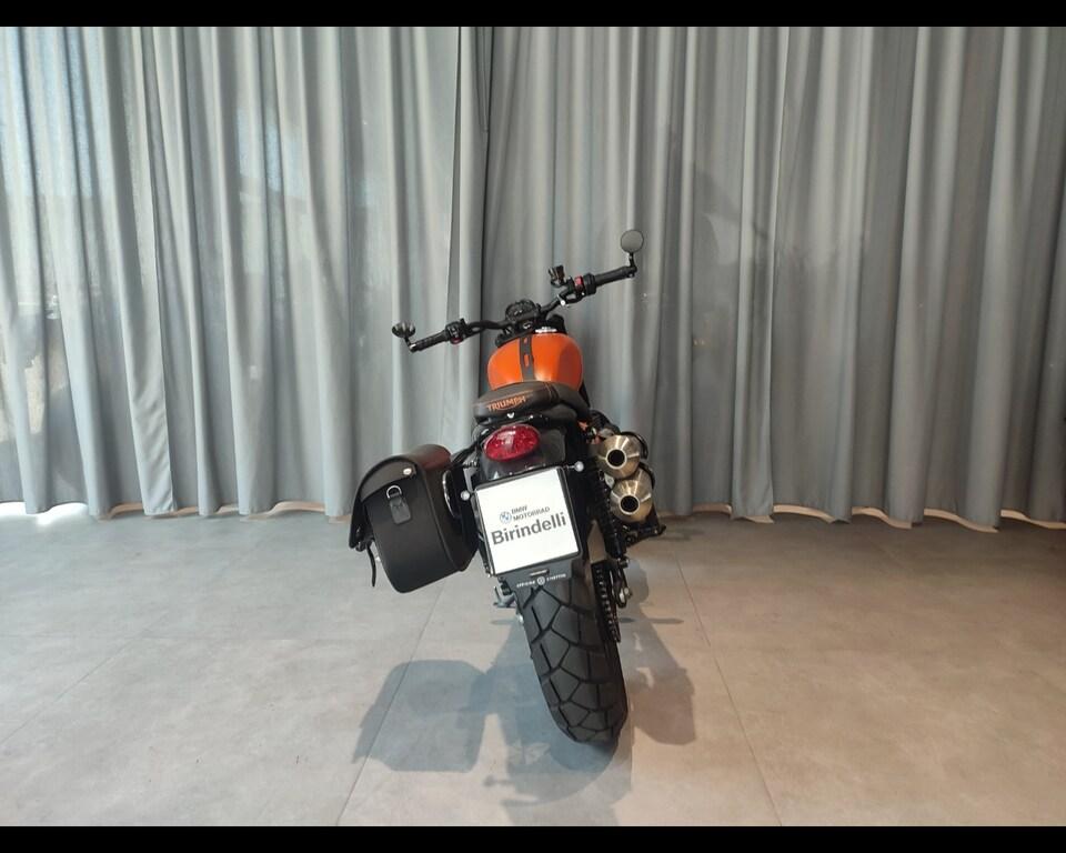 STREET SCRAMBLER 900