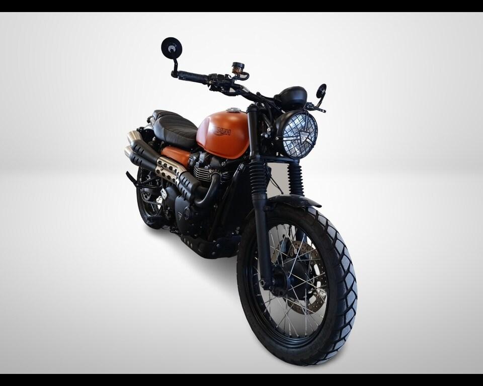 STREET SCRAMBLER 900