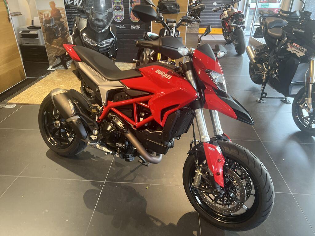 HYPERMOTARD 821