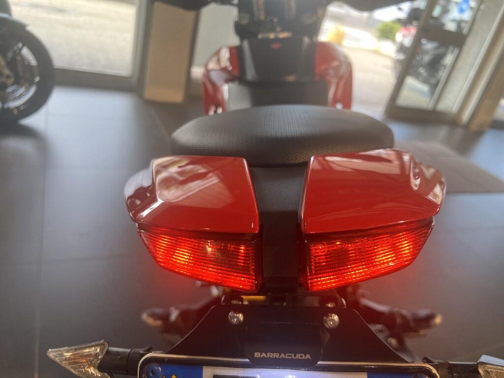 HYPERMOTARD 821