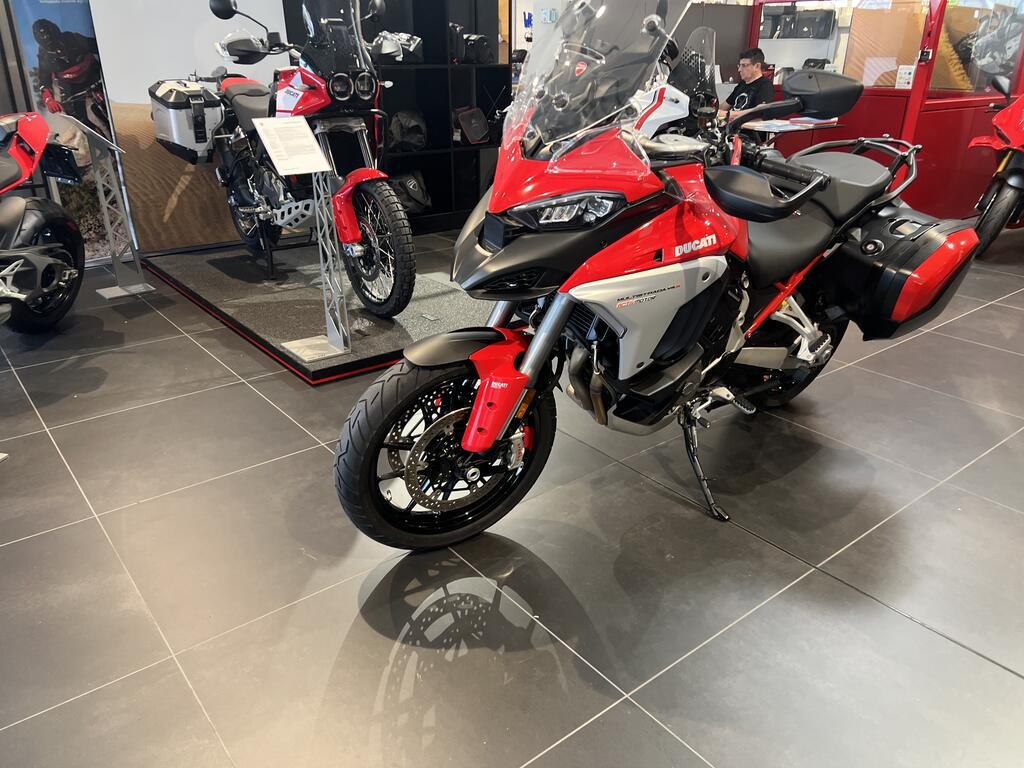 MULTISTRADA V4