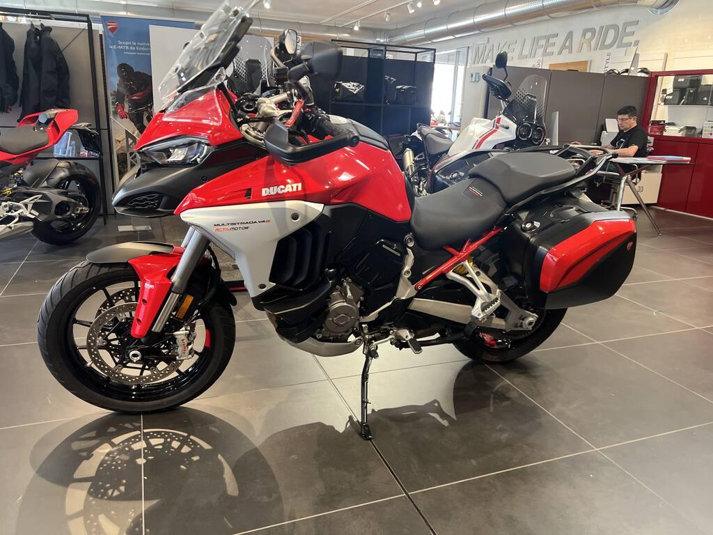 MULTISTRADA V4
