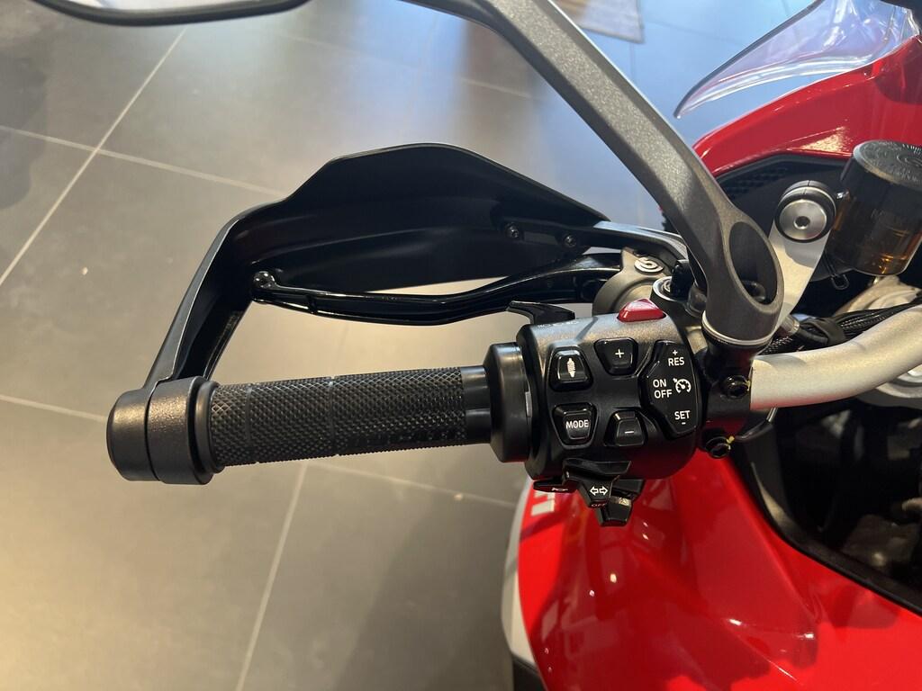 MULTISTRADA V4