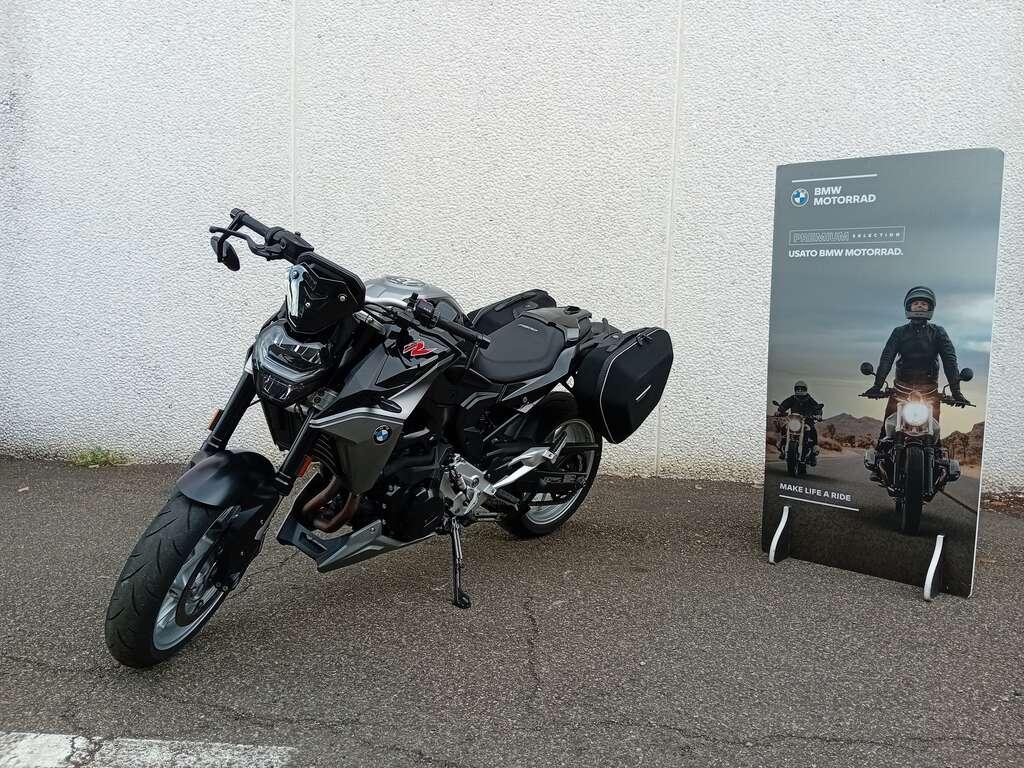 F 900 R