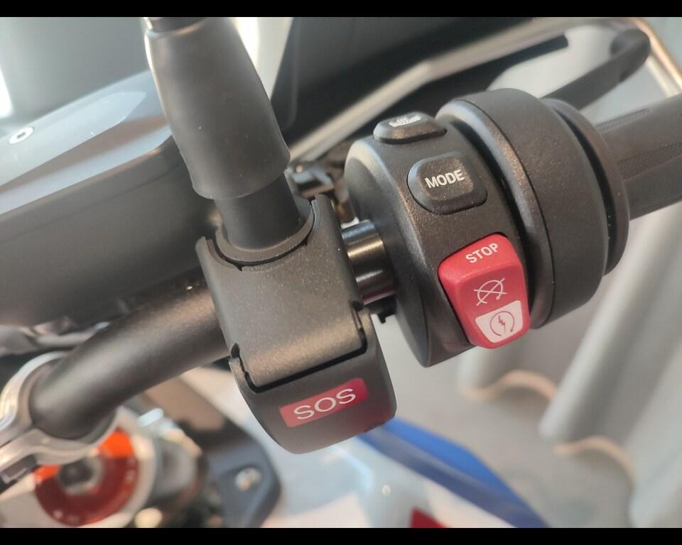 F 900 GS