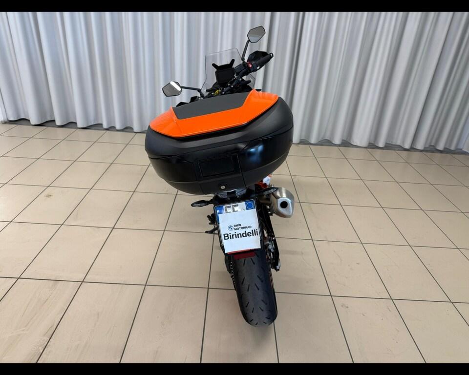 890 SMT