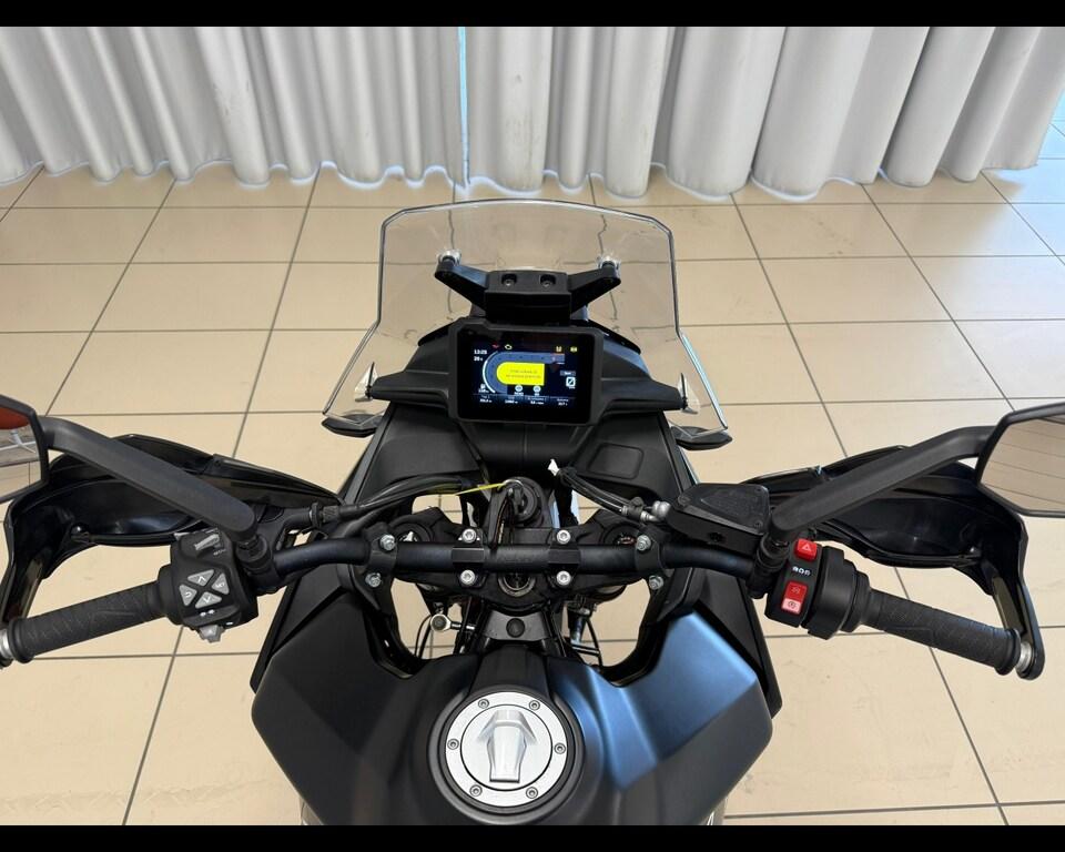 890 SMT
