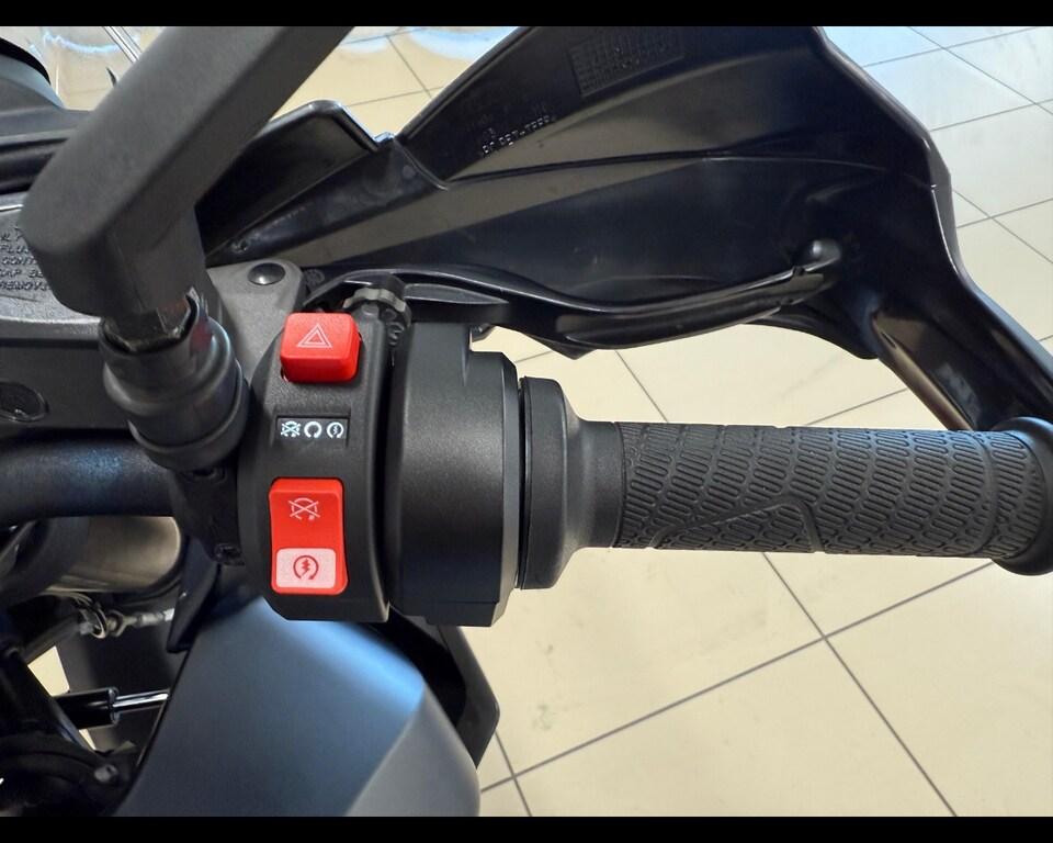890 SMT