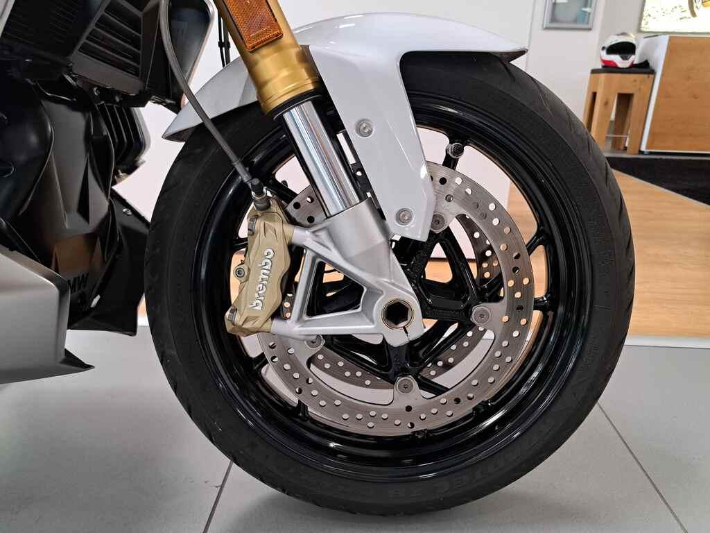 R 1250 R