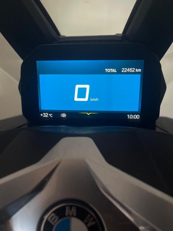 C 400 X