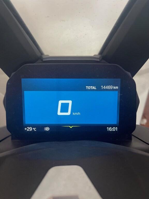 C 400 X
