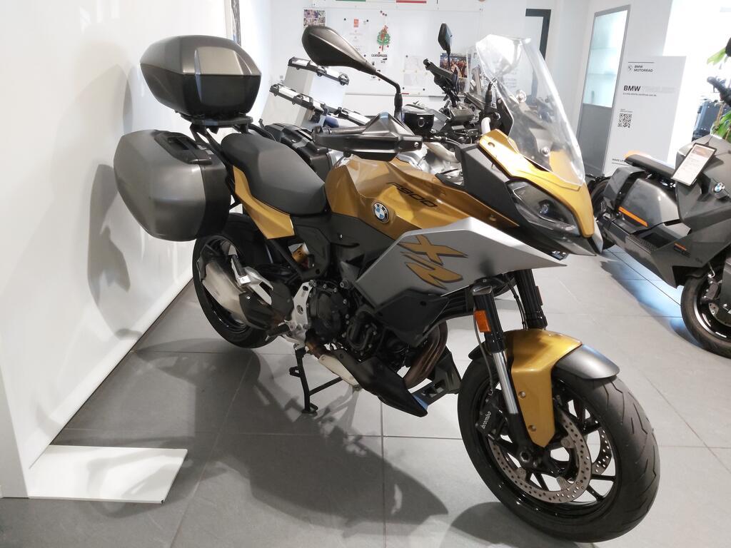 F 900 XR
