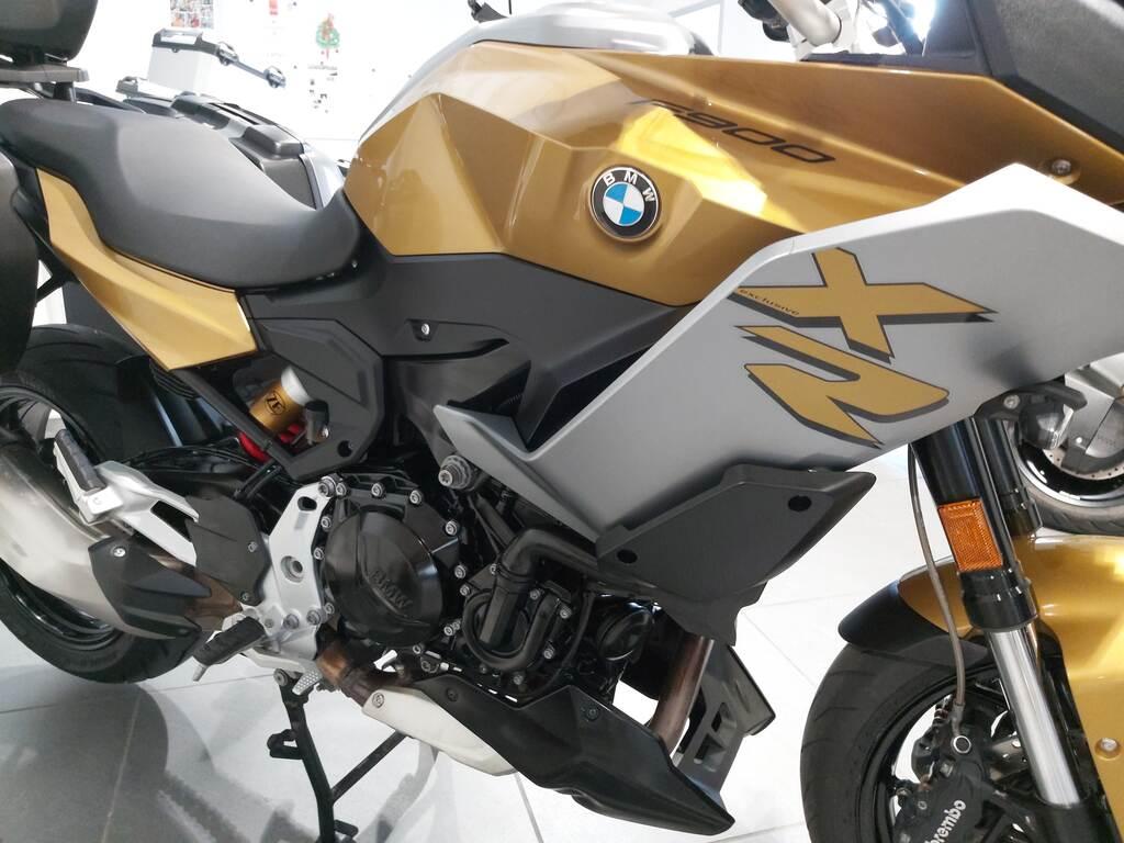 F 900 XR