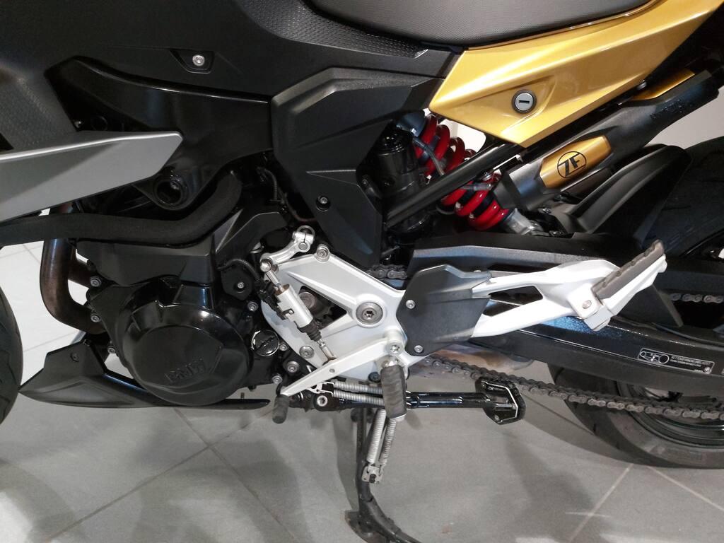 F 900 XR
