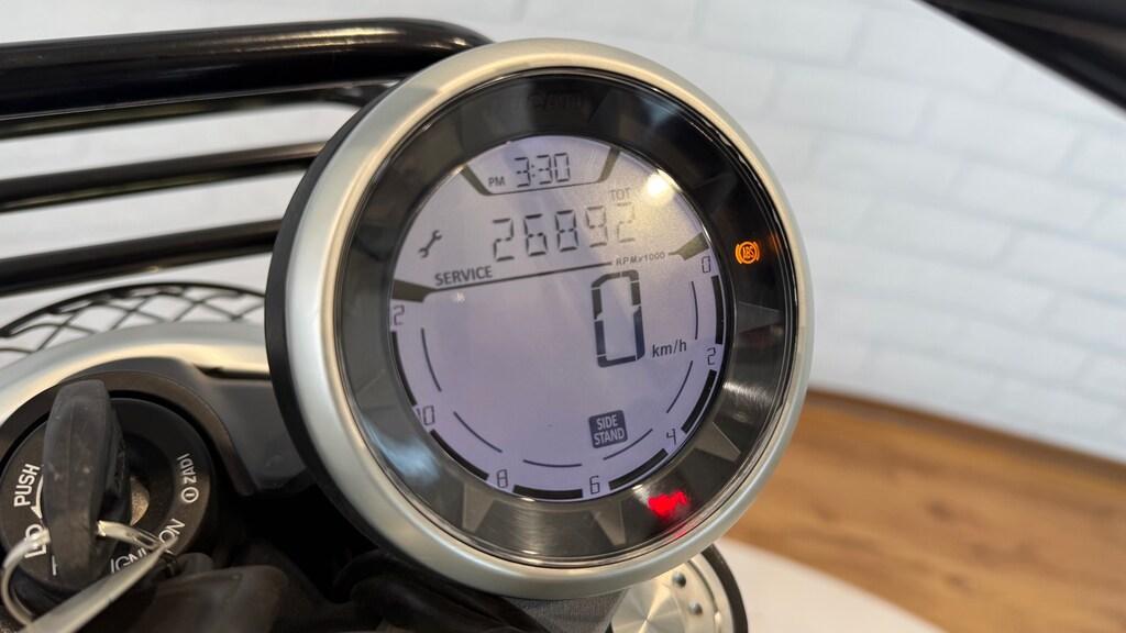 SCRAMBLER 800