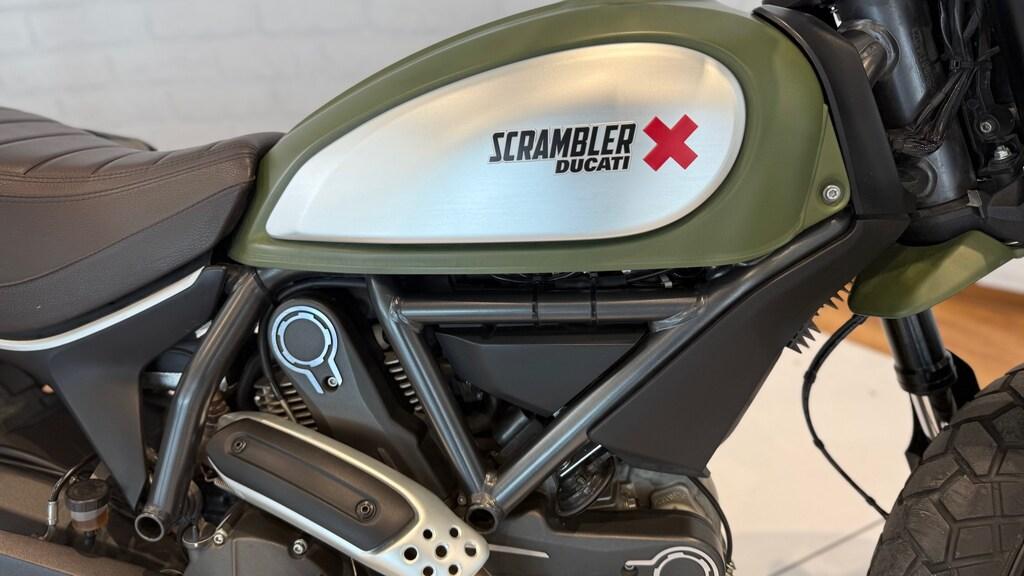 SCRAMBLER 800