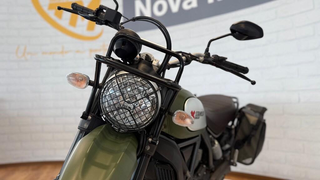 SCRAMBLER 800