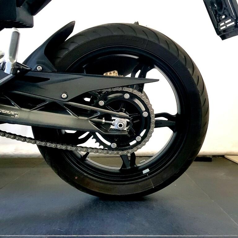 G 310 R