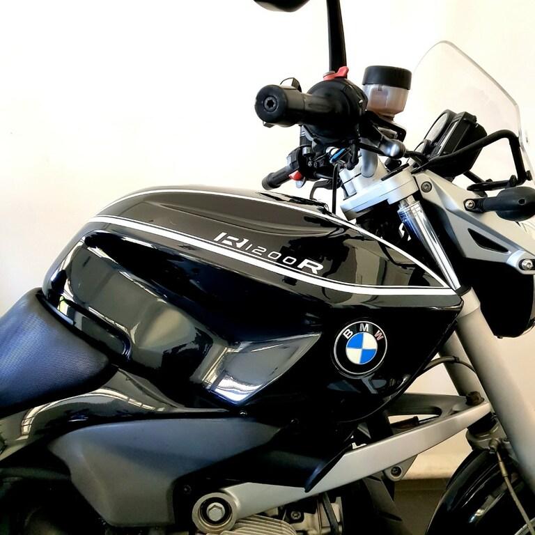 R 1200 R