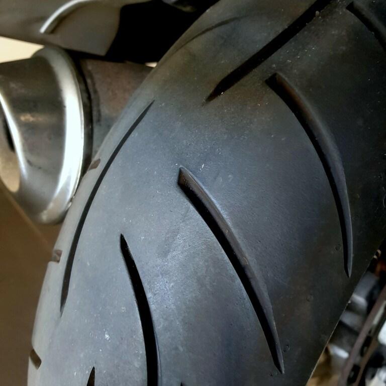R 1200 R