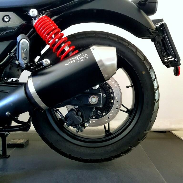 V7 850