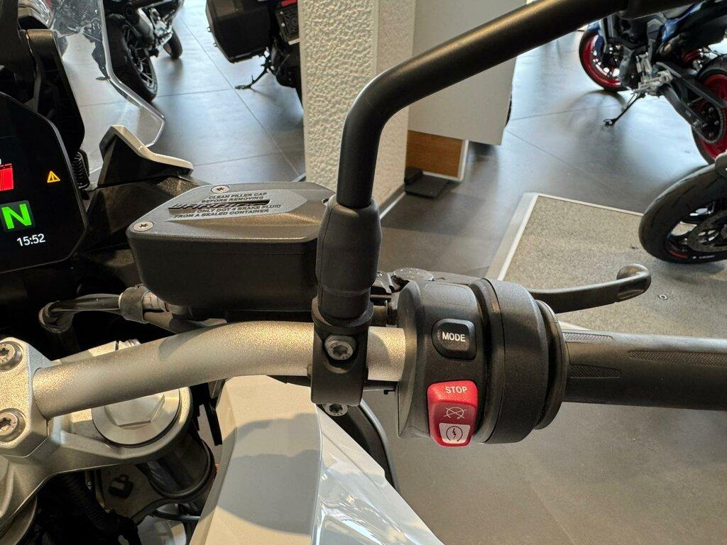 F 900 XR