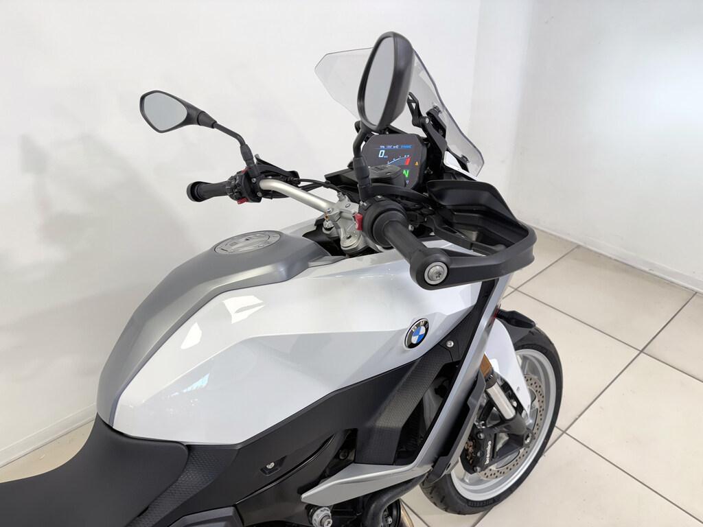 F 900 XR