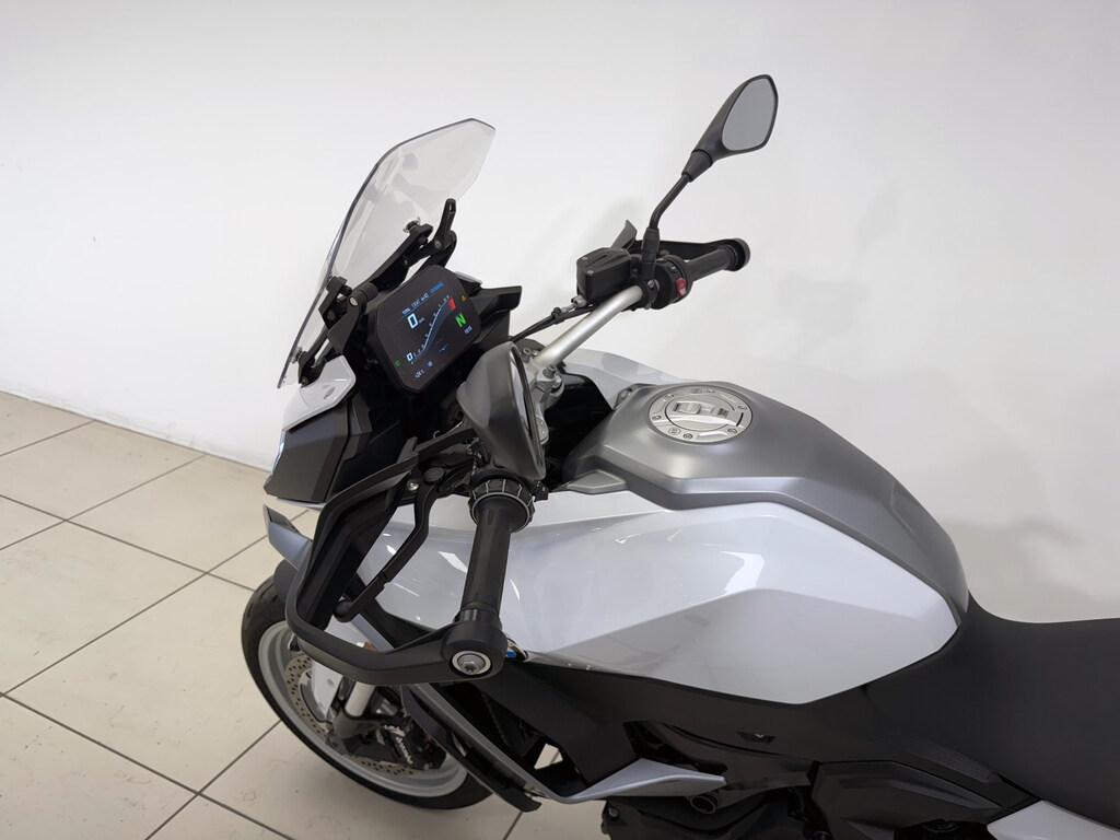 F 900 XR