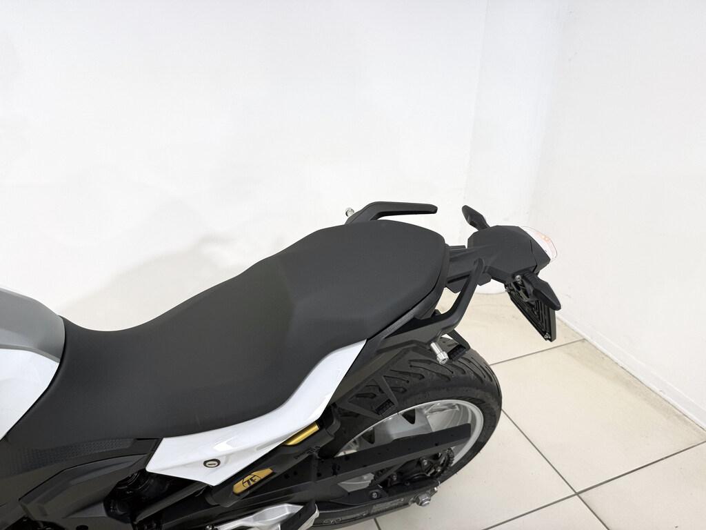 F 900 XR