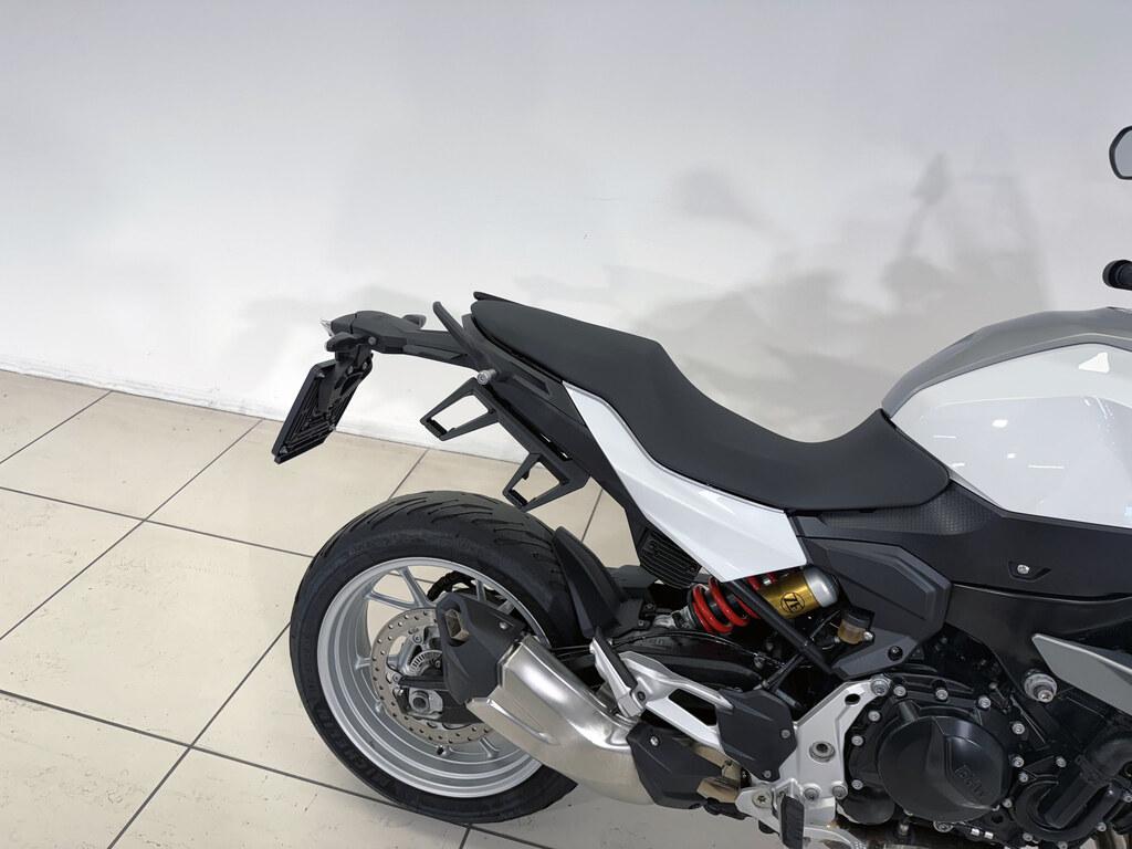 F 900 XR