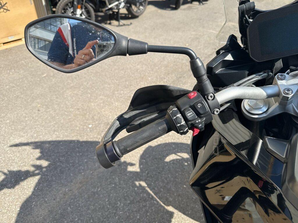 F 900 XR