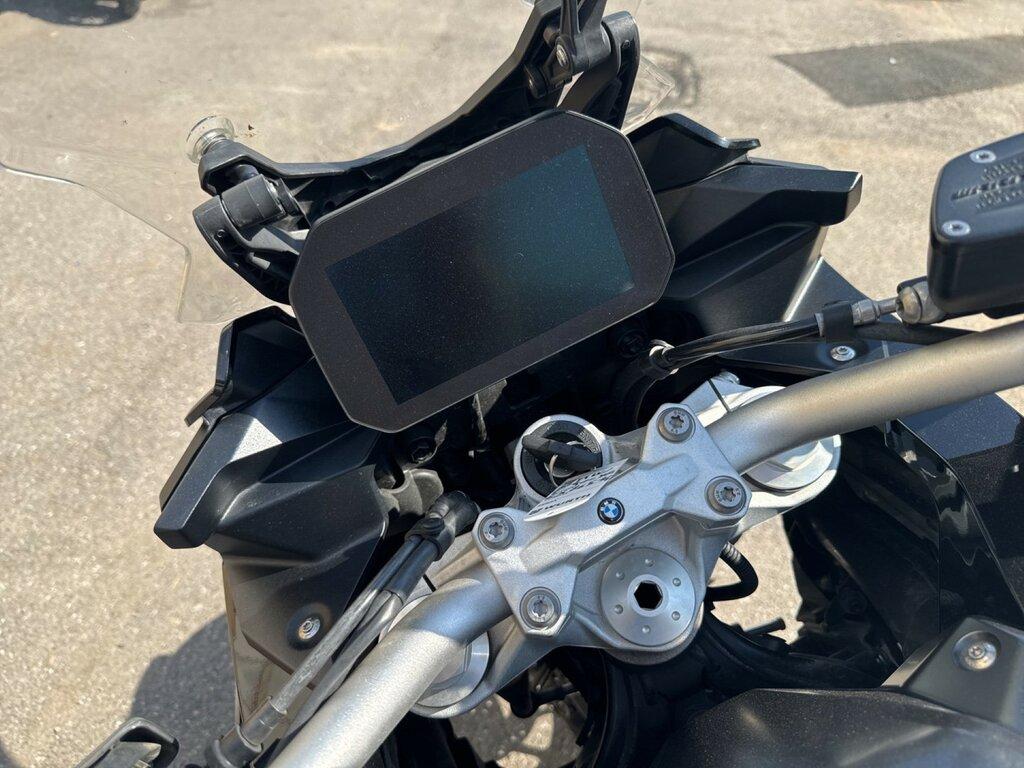 F 900 XR
