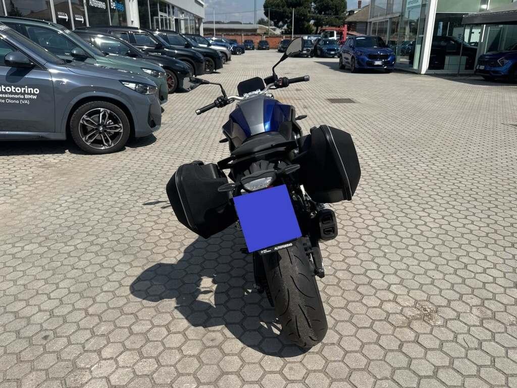 F 900 R