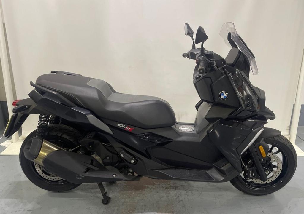 C 400 X