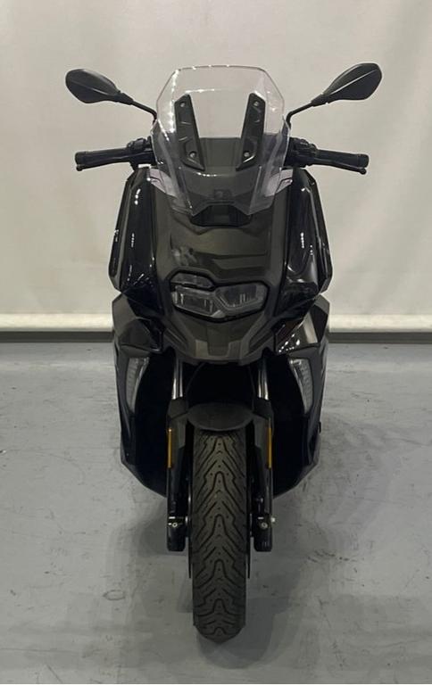 C 400 X