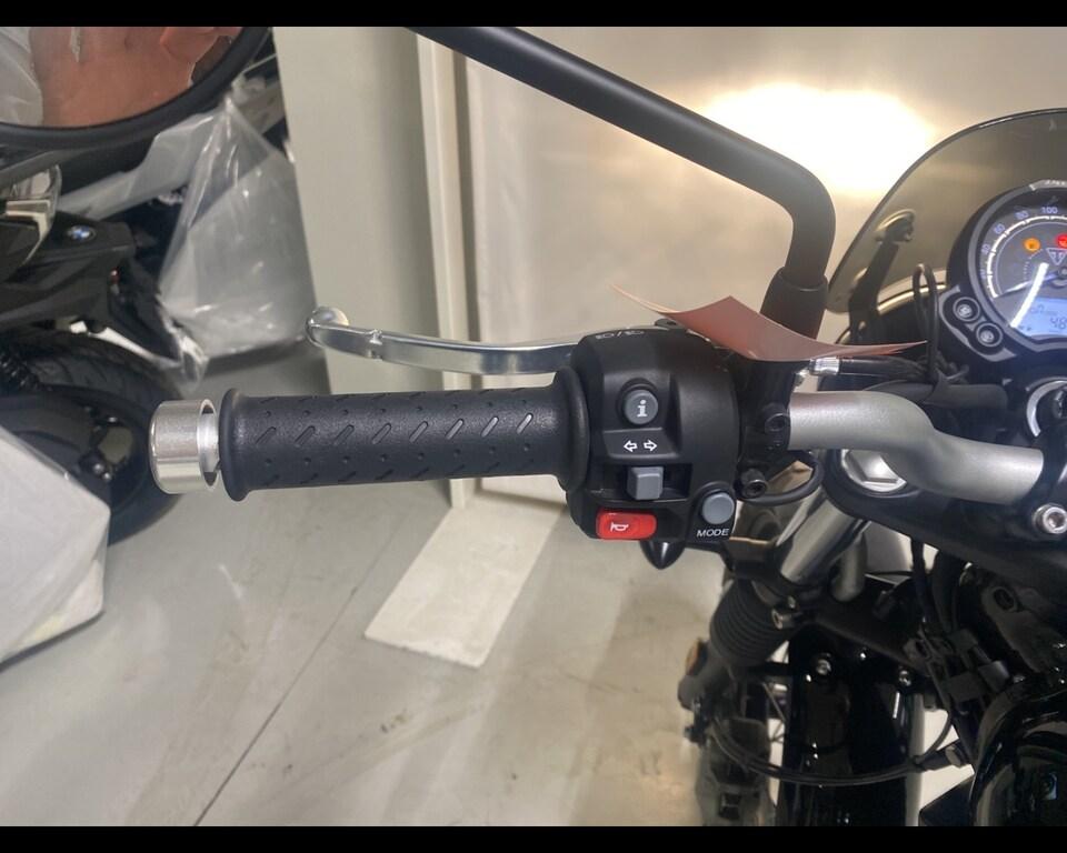SCRAMBLER 900